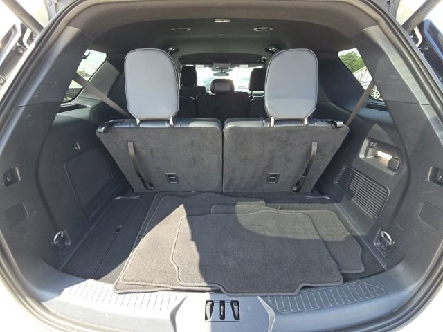 Used 2025 Ford Explorer ST-Line w/ ST-Line Street Pack AWD/4WD image 14