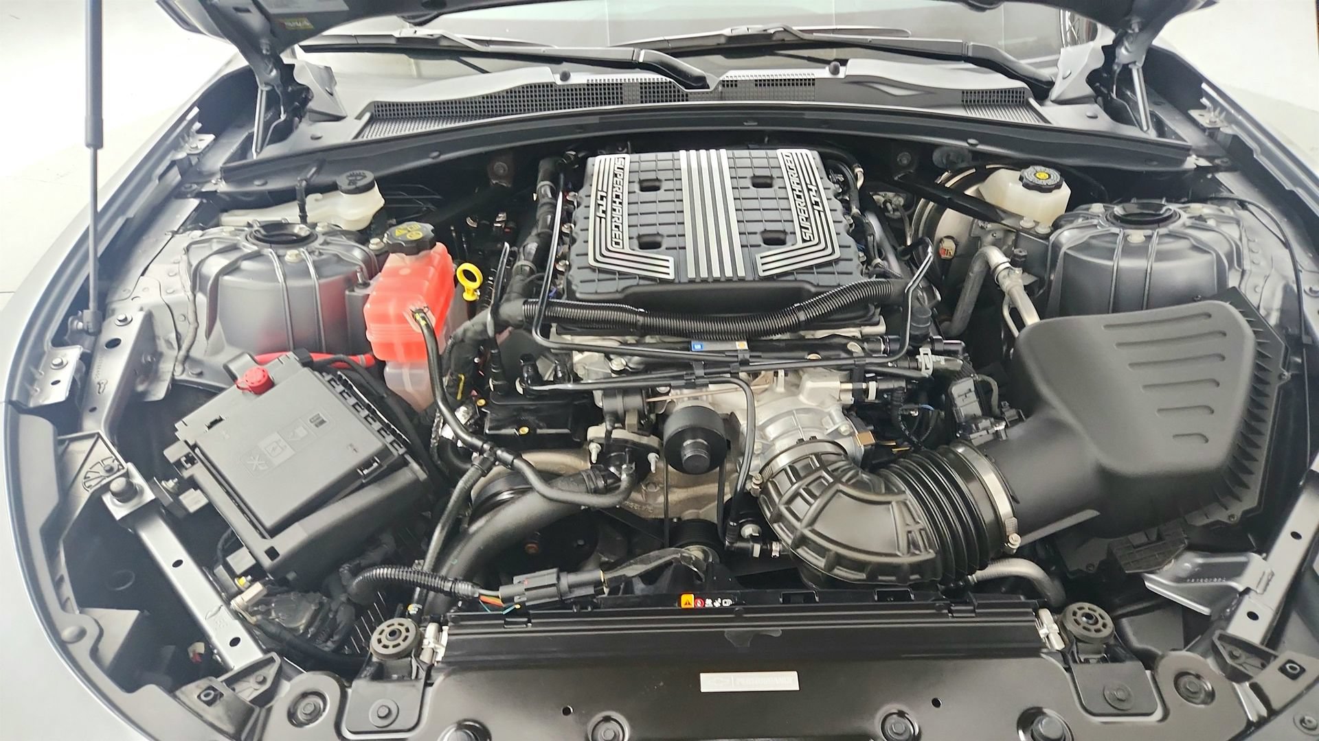Used 2022 Chevrolet Camaro ZL1 RWD image 16