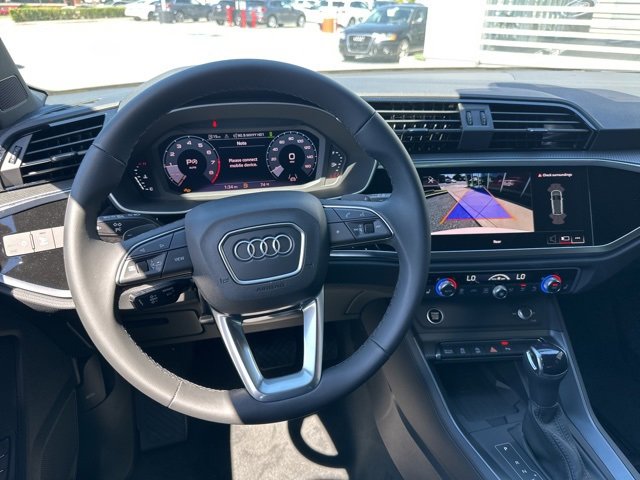 New 2025 Audi Q3 2.0T Premium image 15