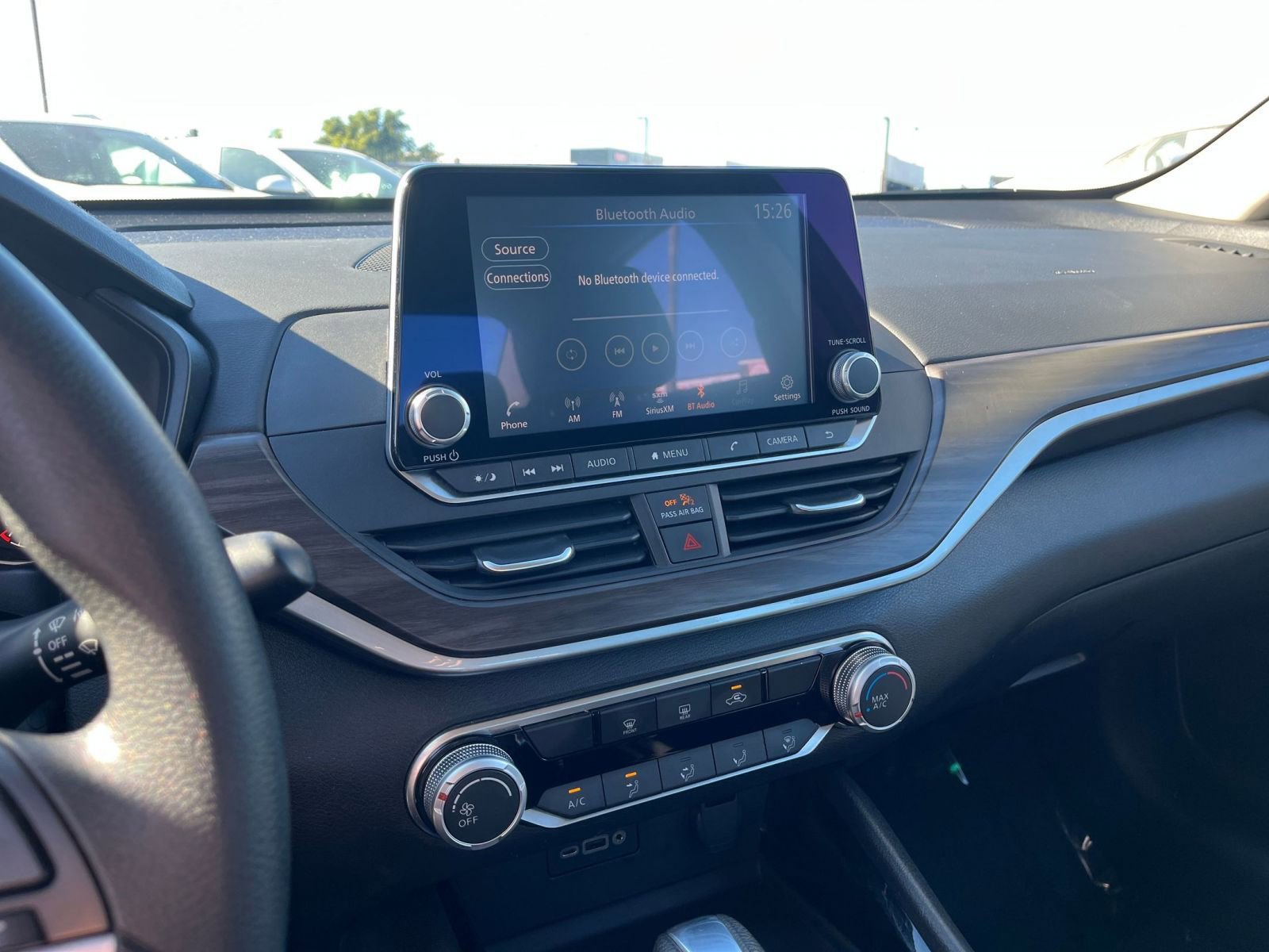 Used 2024 Nissan Altima 2.5 SV image 17