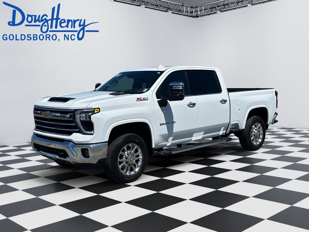 Used 2025 Chevrolet Silverado 2500 LTZ w/ LTZ Premium Package AWD/4WD video 1