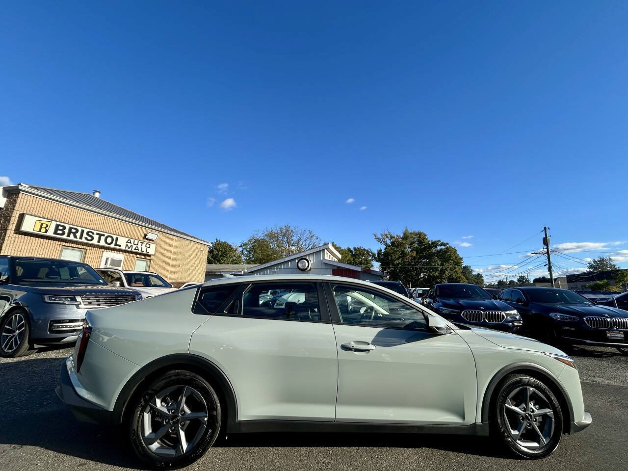 Used 2026 Kia K4 FWD image 2