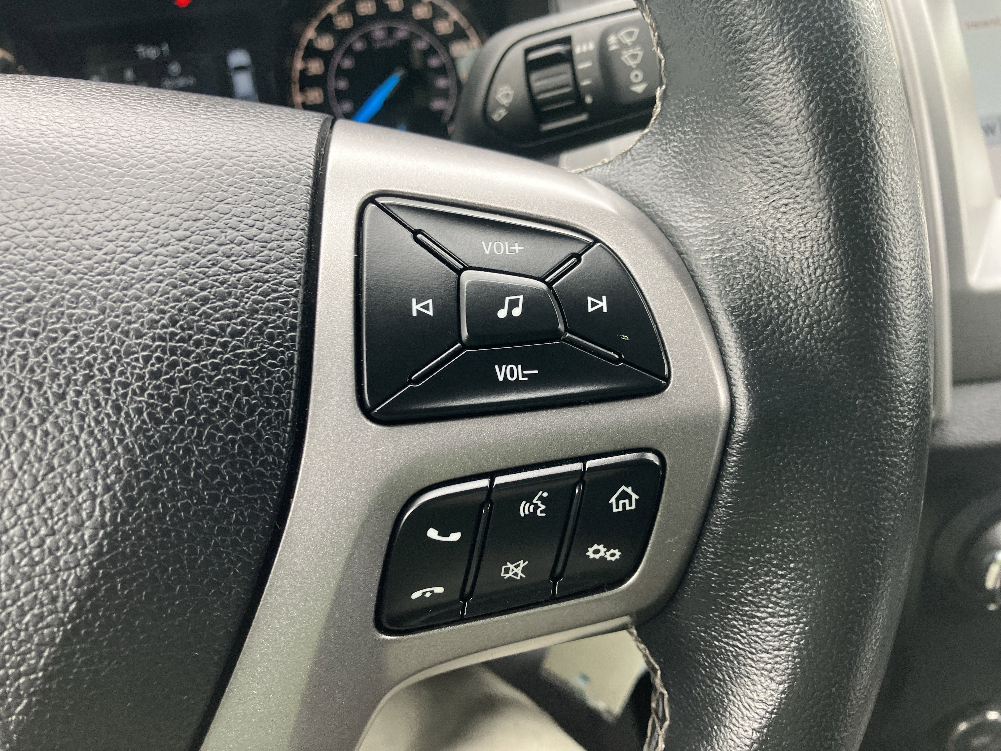 Used 2019 Ford Ranger XLT w/ Equipment Group 302A Luxury AWD/4WD image 24