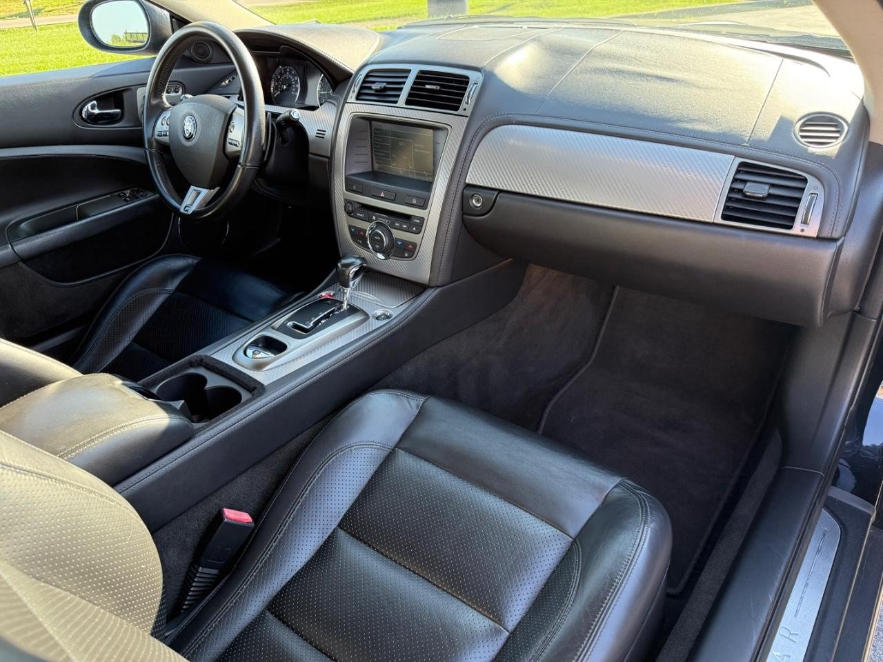 Used 2007 Jaguar XKR R RWD image 13