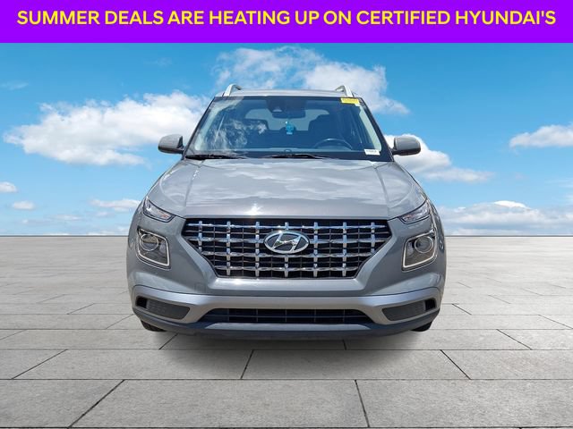 Used 2021 Hyundai Venue SEL w/ Cargo Package FWD image 3