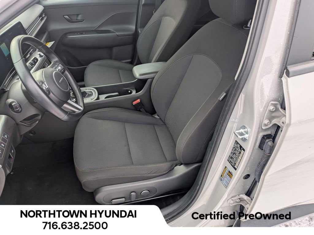 Used 2025 Hyundai Kona SEL image 9