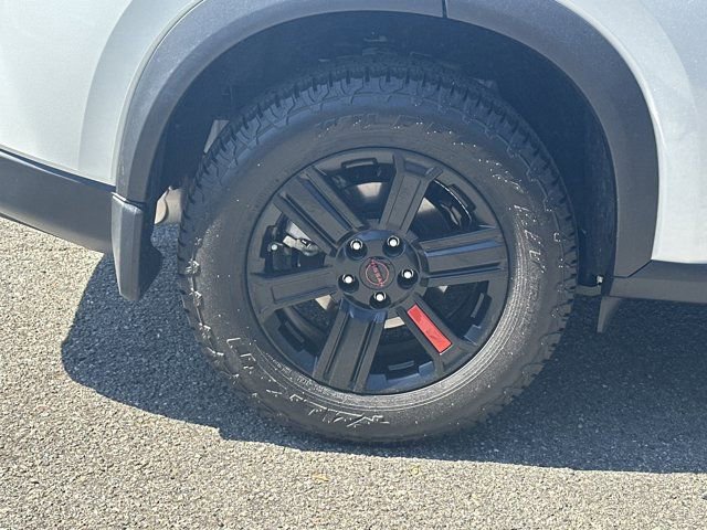 Used 2025 Nissan Rogue SV AWD/4WD image 22