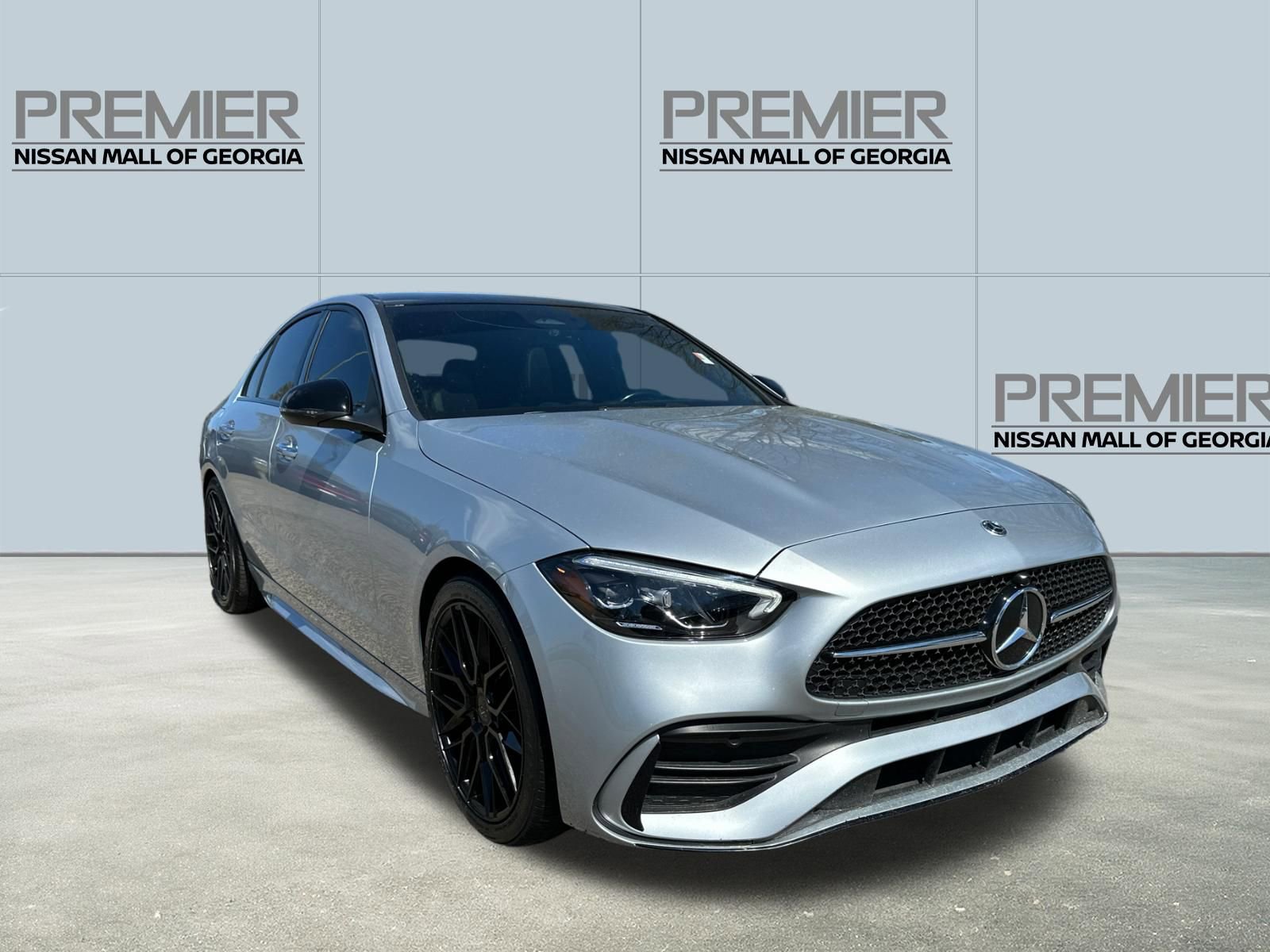 Used 2023 Mercedes-Benz C 300 4MATIC Sedan image 3