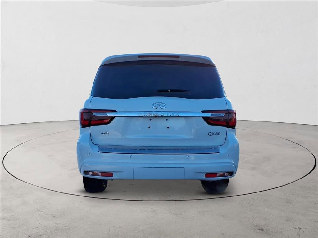 Used 2023 INFINITI QX80 Sensory w/ All-Season Package image 7