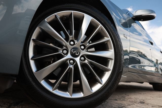 Used 2018 INFINITI Q50 Luxe w/ Cargo Package (L95) RWD image 34