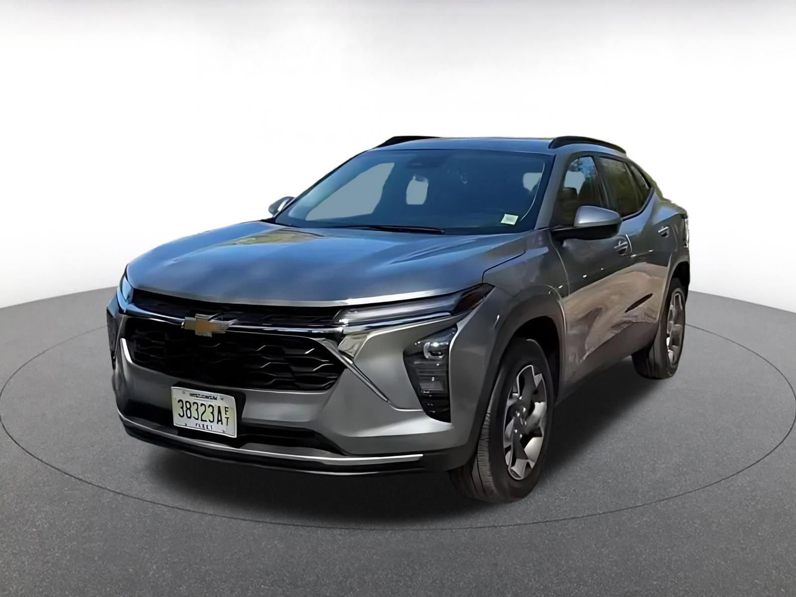 Used 2025 Chevrolet Trax LT w/ LT Convenience Package FWD image 7