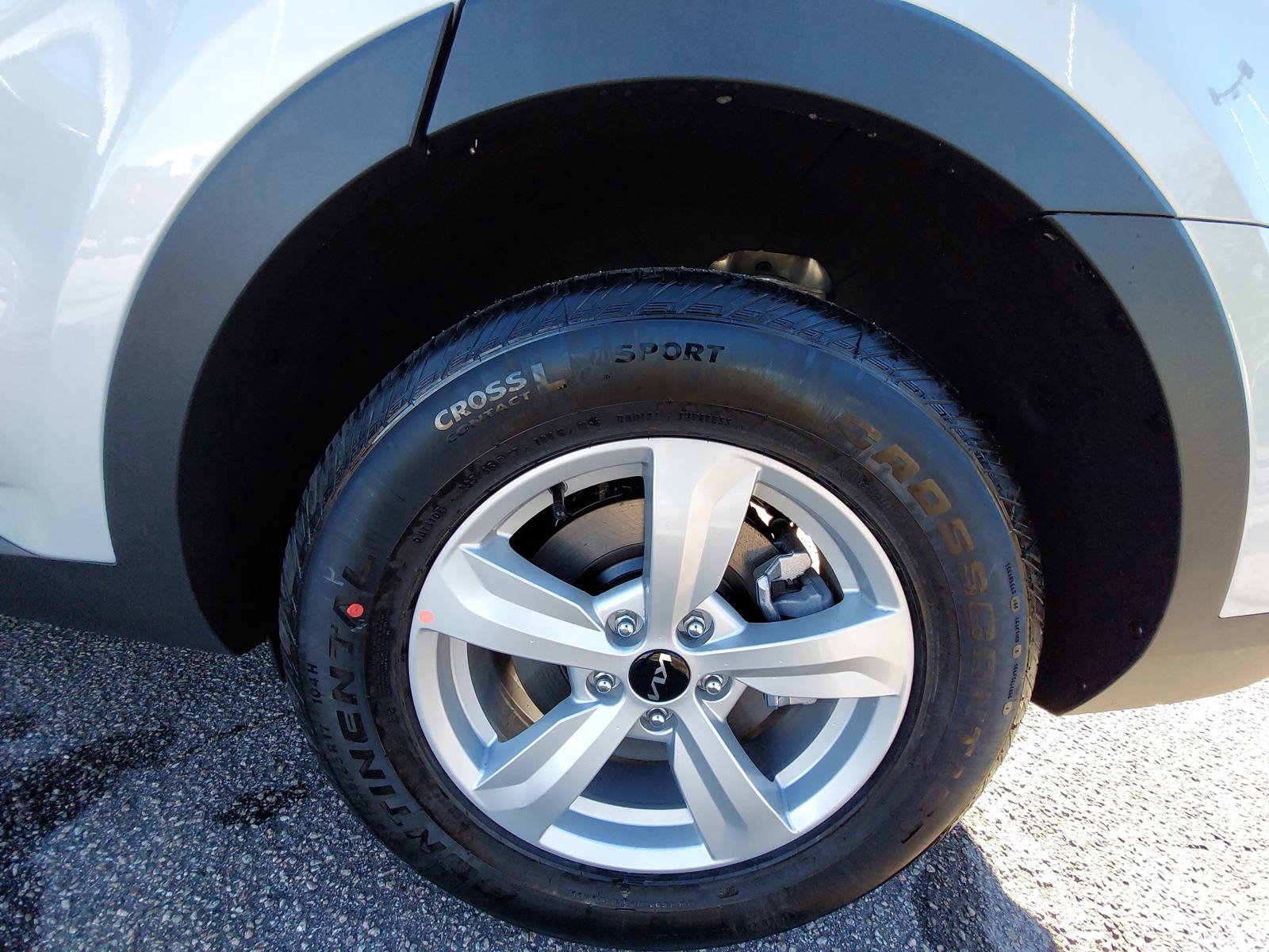 New 2026 Kia Sorento LX FWD image 32