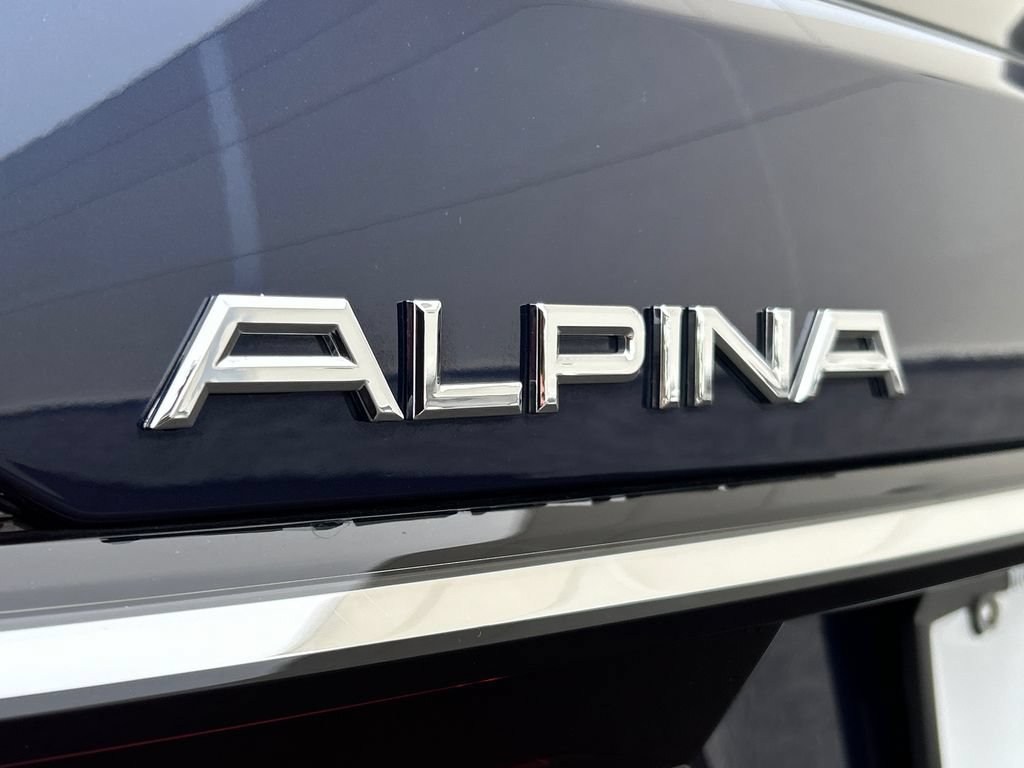 Used 2025 BMW ALPINA XB7 AWD/4WD image 32