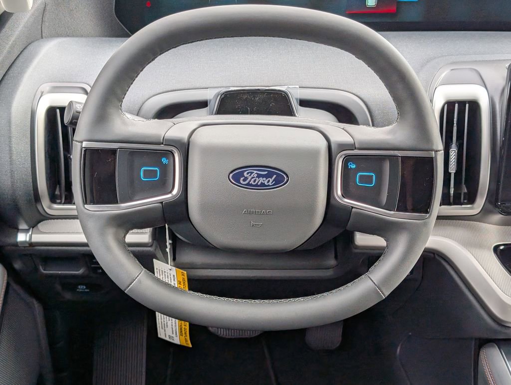 New 2025 Ford Expedition Active image 10