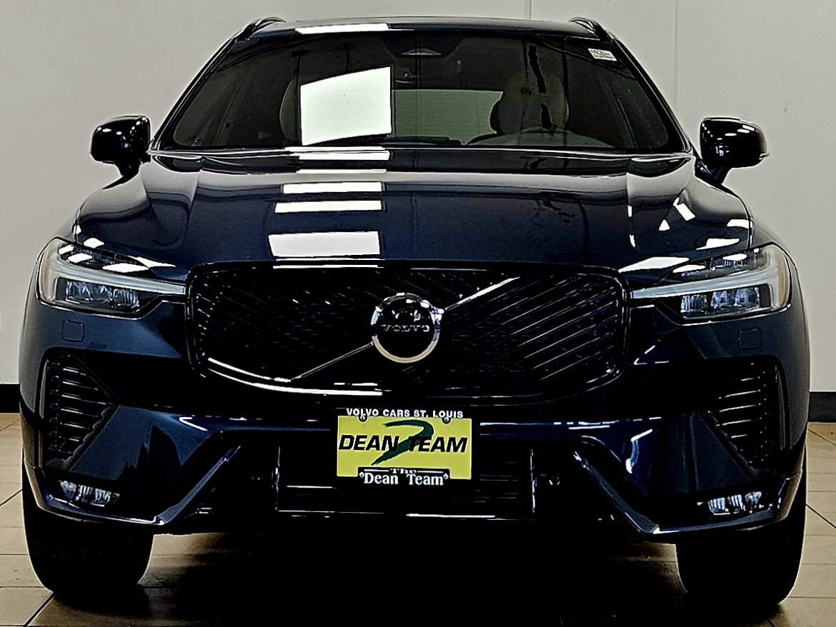 New 2026 Volvo XC60 B5 Core w/ Climate Package AWD/4WD image 7