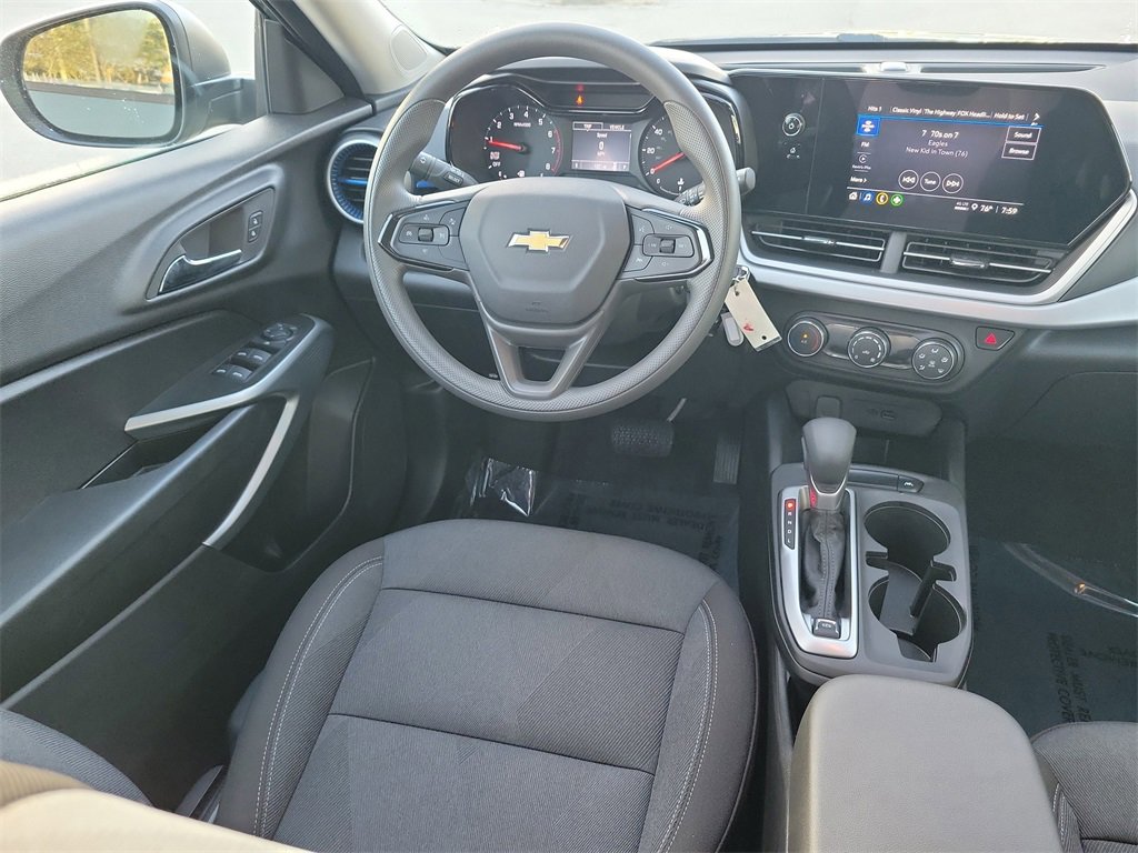 Used 2026 Chevrolet Trax LS image 10