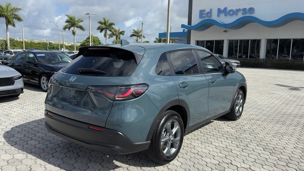 Used 2027 Honda HR-V LX image 11