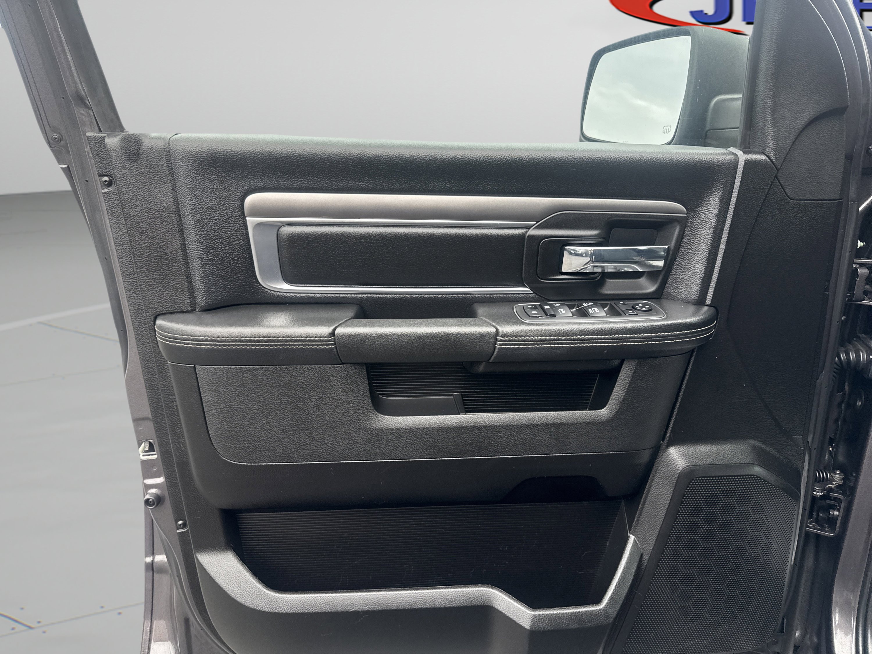 Used 2022 RAM 1500 Classic Warlock w/ Electronics Group AWD/4WD image 16