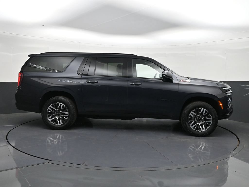 Used 2025 Chevrolet Suburban Z71 AWD/4WD image 6