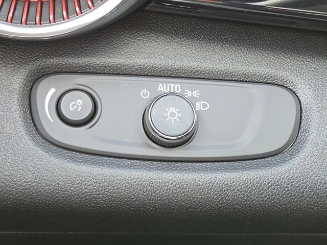 New 2026 Chevrolet Trax RS w/ Driver Confidence Package image 10