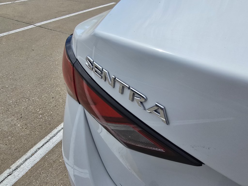 Used 2024 Nissan Sentra S FWD image 11