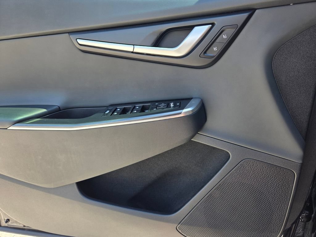 Used 2024 Kia EV6 Light RWD image 19