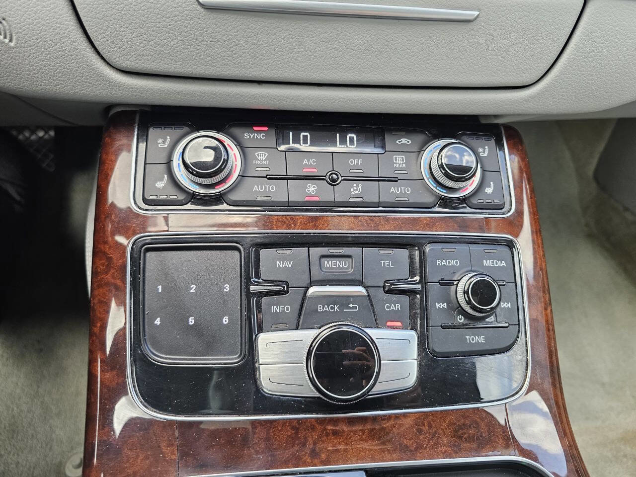 Used 2013 Audi A8 L 3.0T image 17