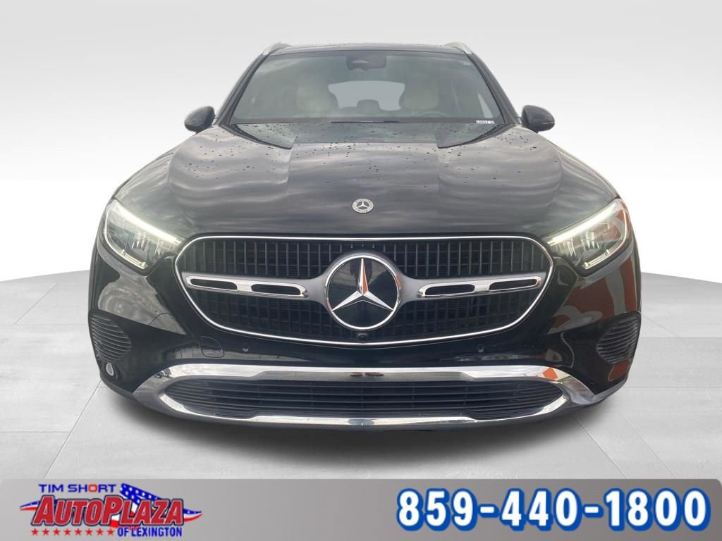 Used 2024 Mercedes-Benz GLC 300 4MATIC image 2