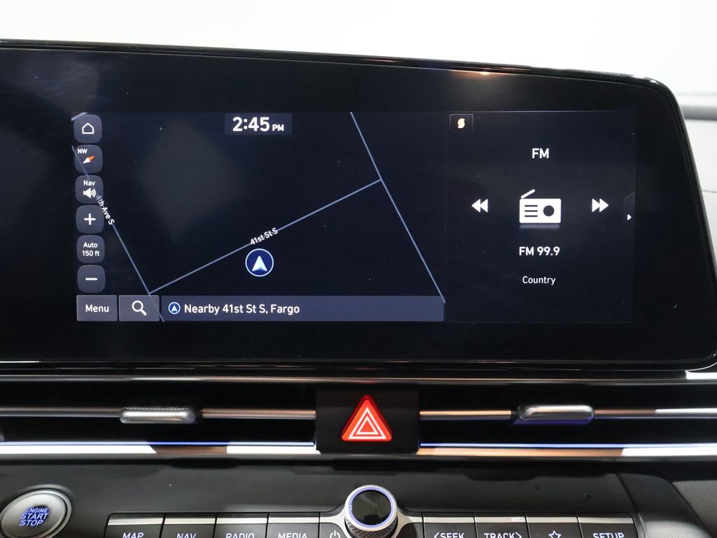 Used 2024 Hyundai Elantra Limited image 28