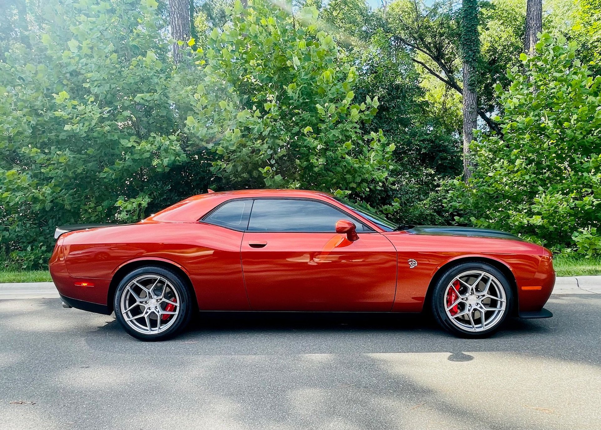Used 2022 Dodge Challenger SRT Hellcat w/ Plus Package RWD image 8