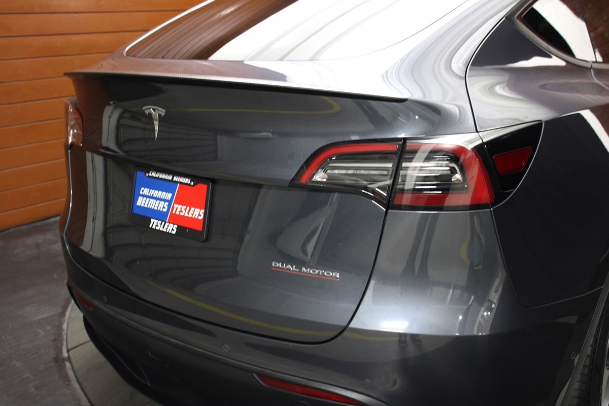 Used 2022 Tesla Model Y Performance AWD/4WD image 12
