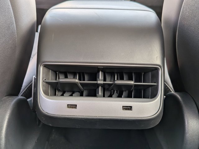 Used 2018 Tesla Model 3 Long Range image 12