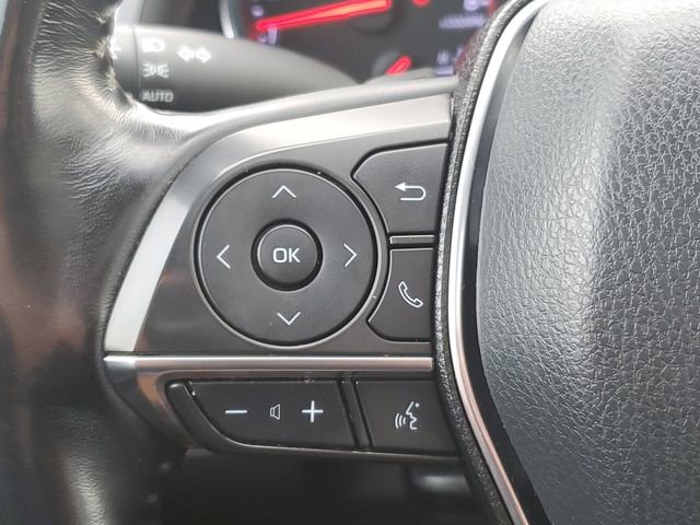 Used 2020 Toyota Camry XSE image 12