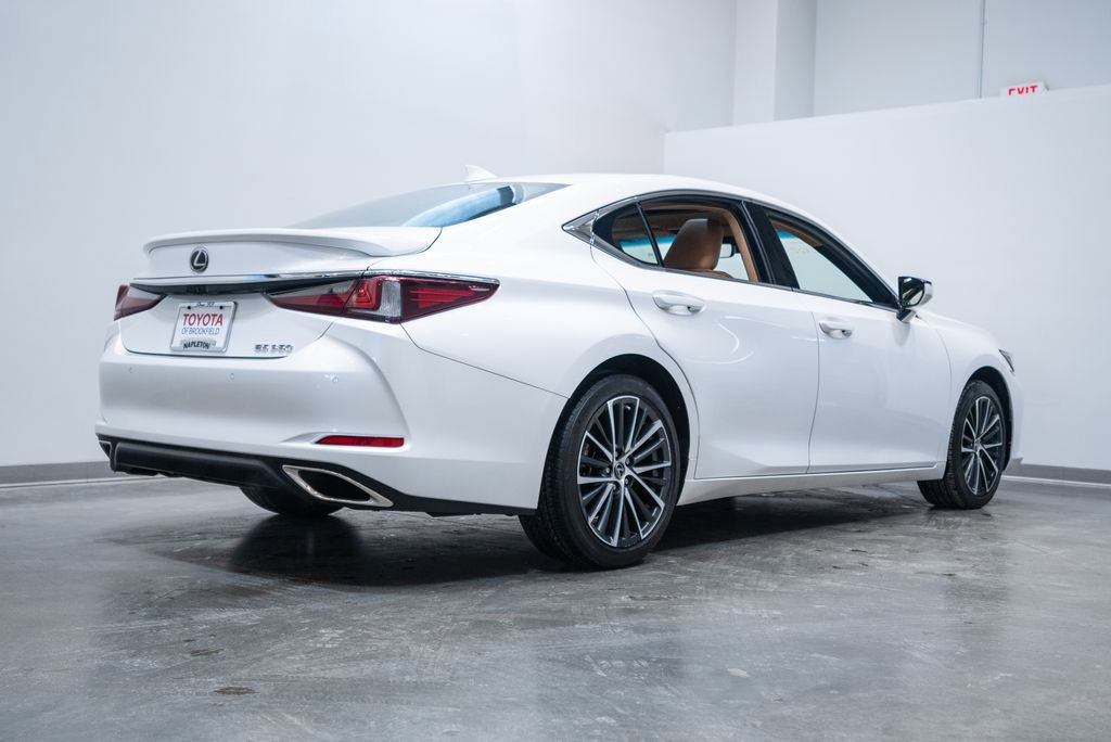 Used 2023 Lexus ES 350 w/ Premium Package image 9