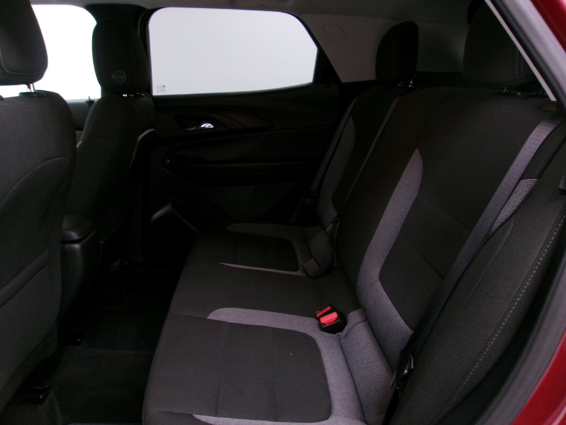 Used 2025 Chevrolet TrailBlazer LT AWD/4WD image 8