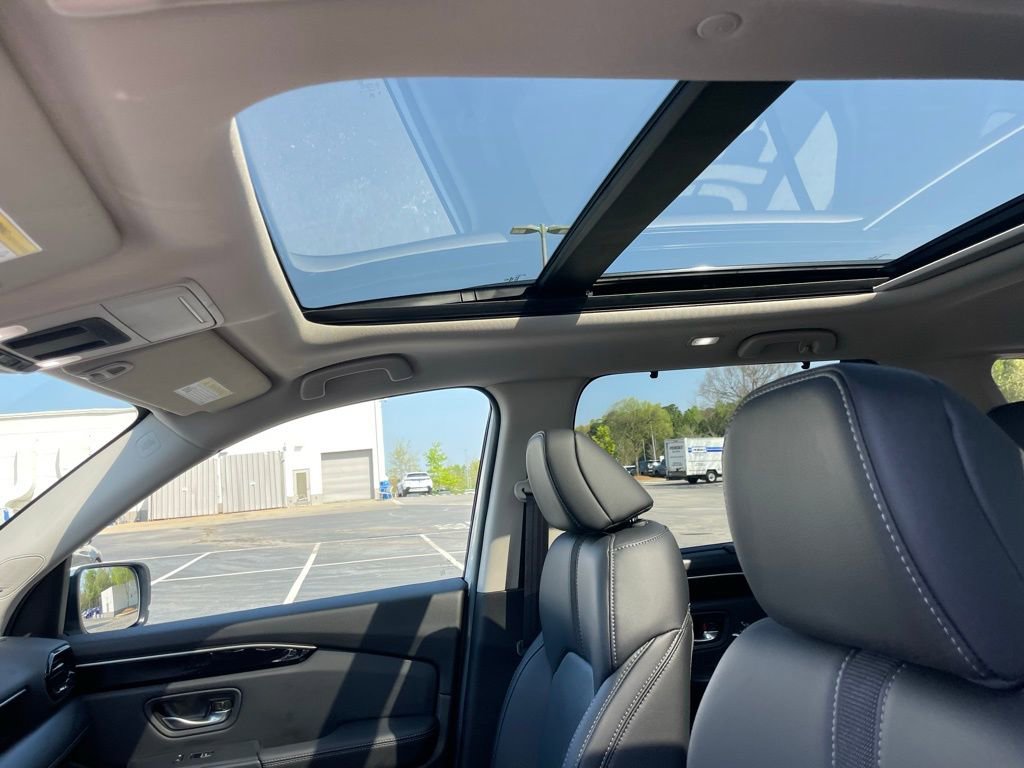 Certified 2025 Honda Pilot Touring image 25