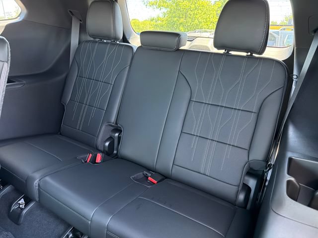 New 2026 Buick Enclave Avenir w/ Super Cruise Package AWD/4WD image 19