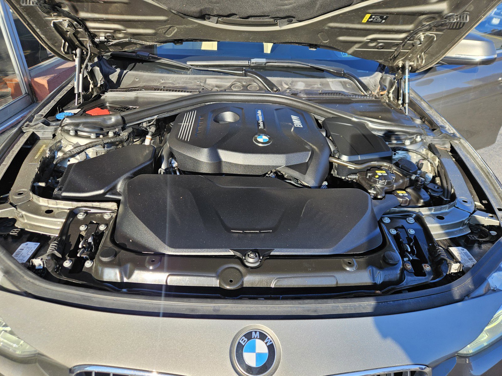 Used 2018 BMW 330i xDrive Sedan w/ Premium Package AWD/4WD image 11