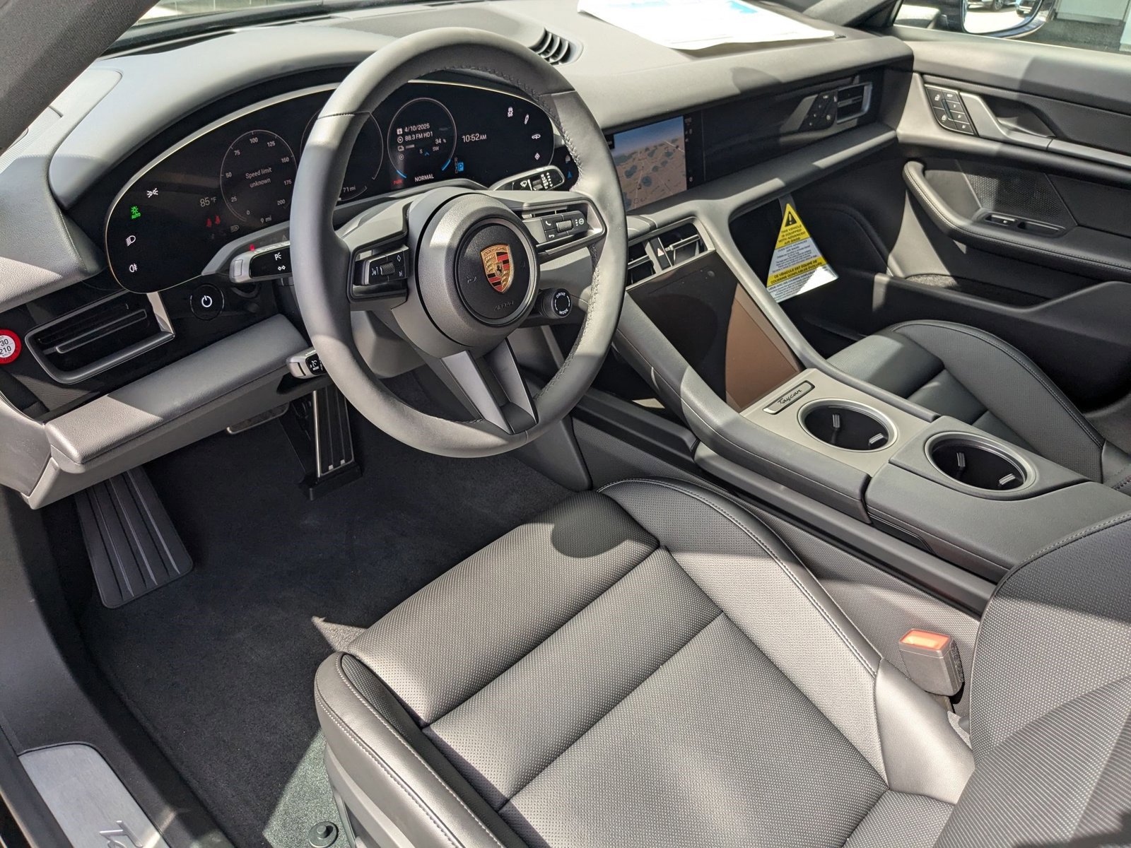 New 2025 Porsche Taycan image 4
