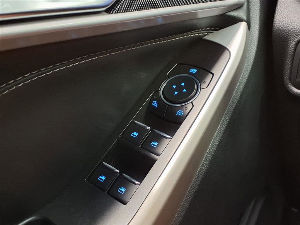 Used 2022 Ford Explorer XLT image 33