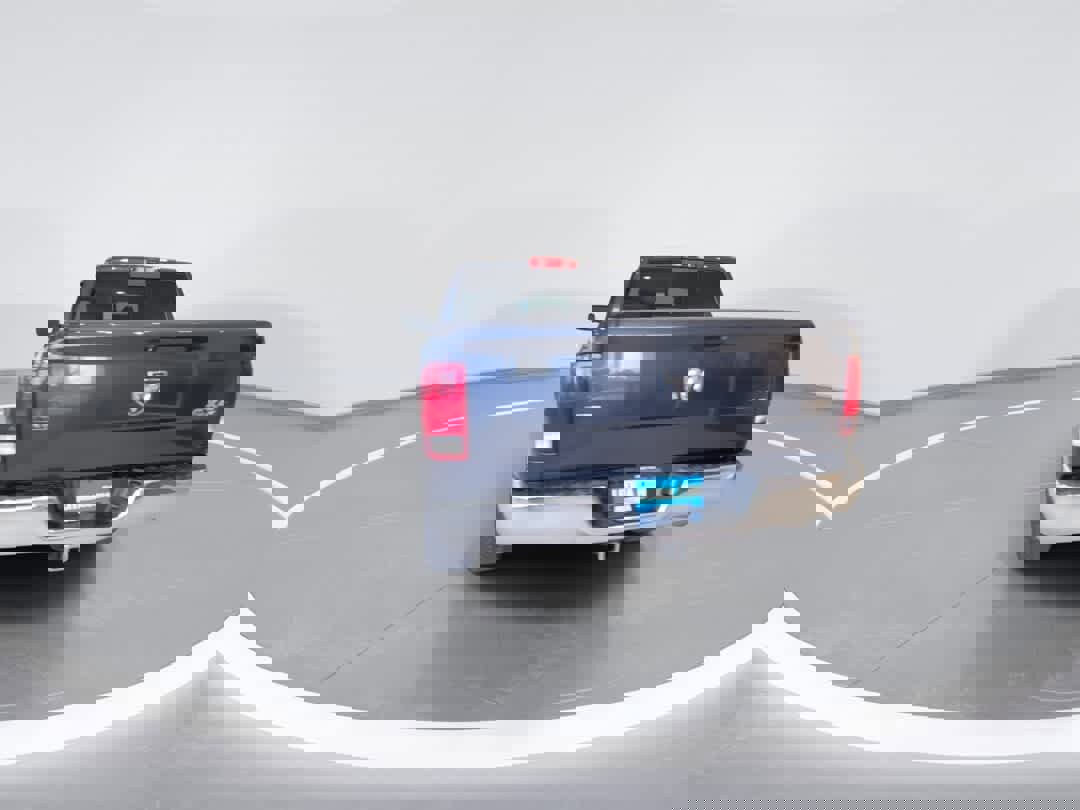 Used 2017 RAM 1500 Classic SLT image 7