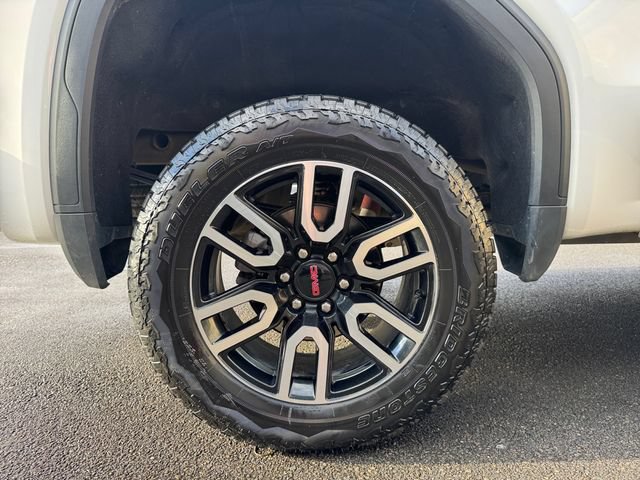 Used 2024 GMC Sierra 1500 AT4 w/ Technology Package AWD/4WD image 23