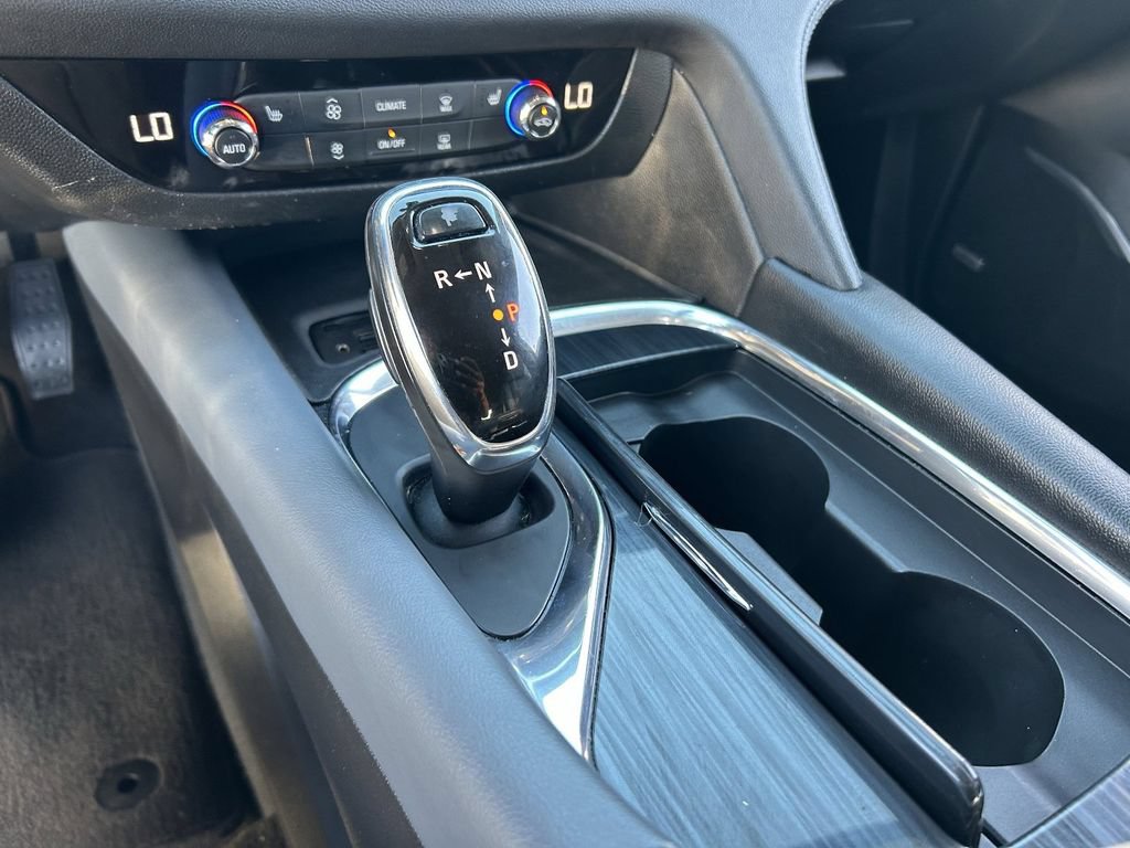 Used 2020 Buick Enclave Essence w/ Sport Touring Edition FWD image 31