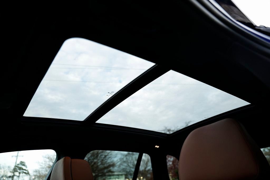 New 2026 BMW X5 M60i w/ Climate Comfort Package image 14