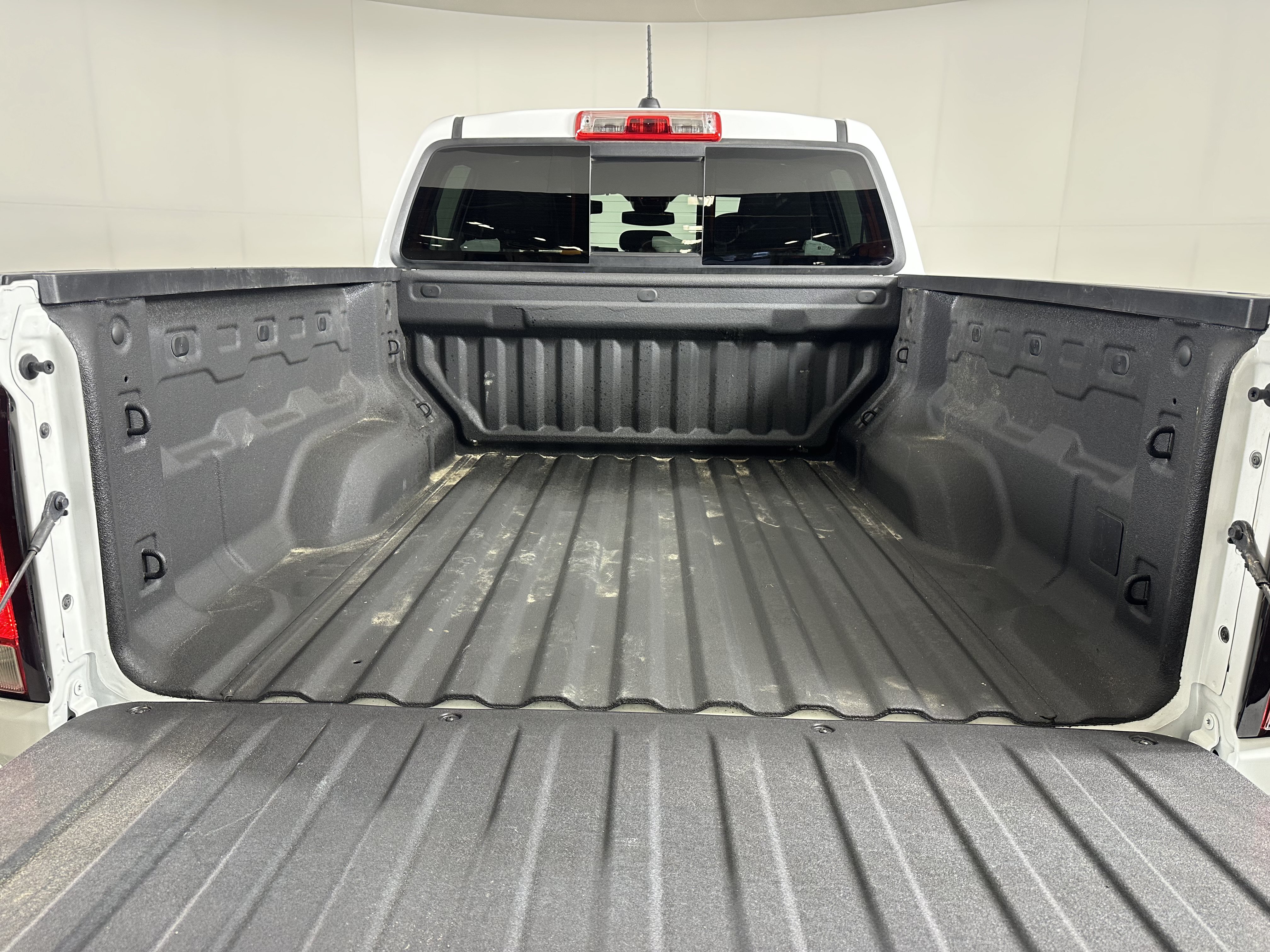 Used 2023 Chevrolet Colorado W/T w/ Safety Package AWD/4WD image 21