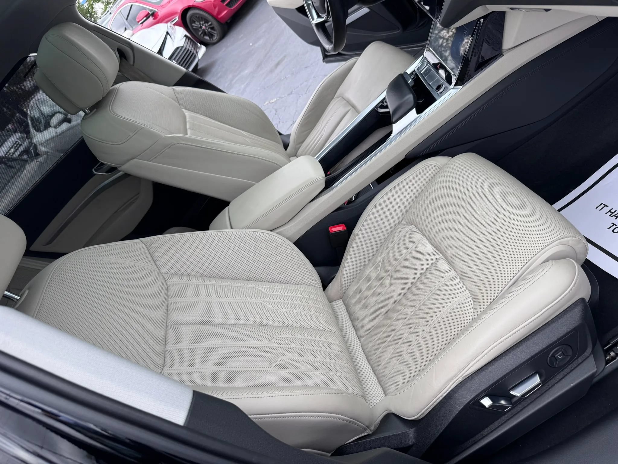 Used 2019 Audi e-tron Prestige w/ Prestige Package AWD/4WD image 39