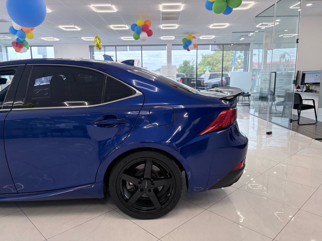 Used 2017 Lexus IS 200t F Sport w/ F Sport Package RWD image 7