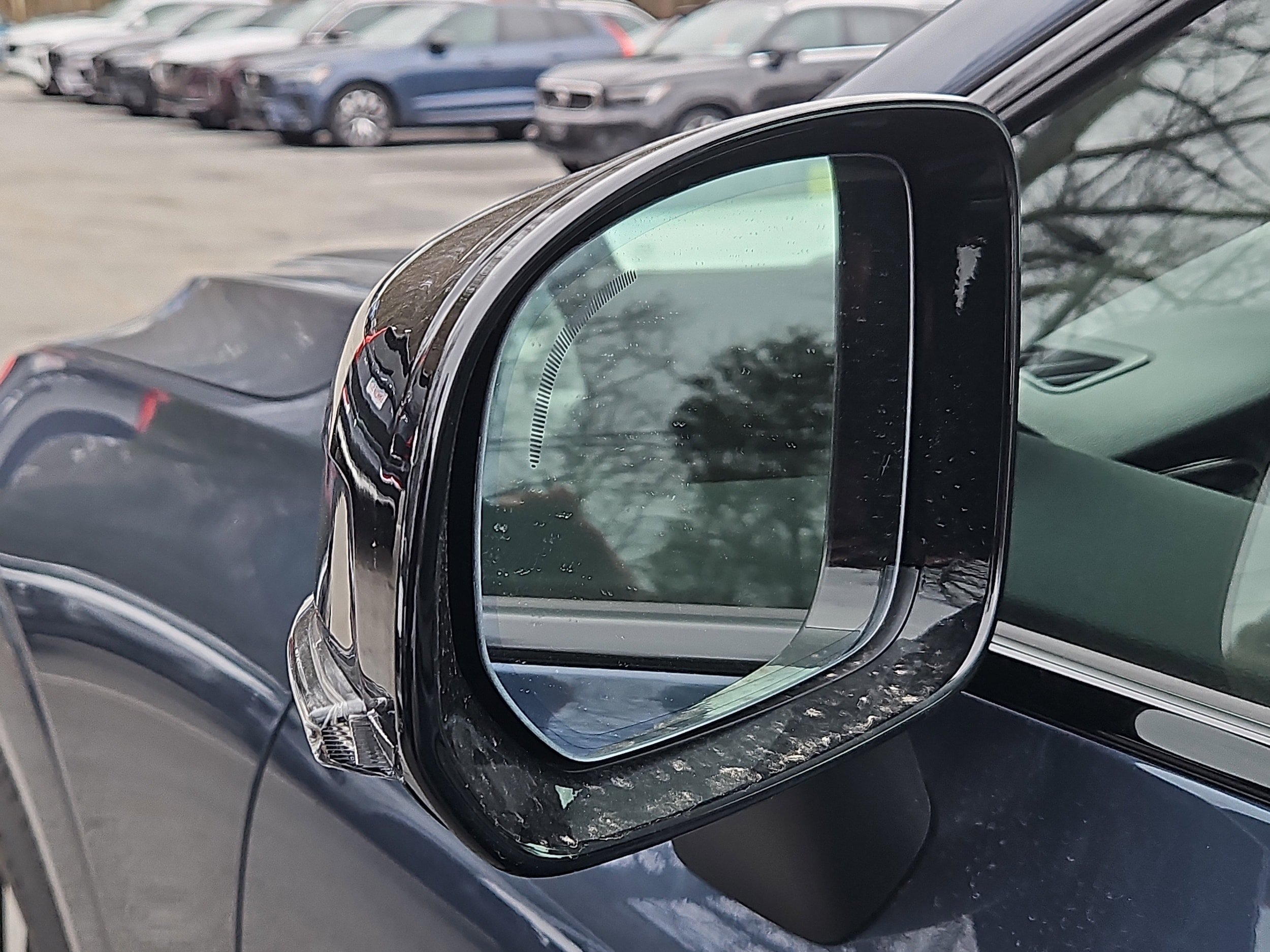 New 2026 Volvo XC60 B5 Plus w/ Protection Package Premier AWD/4WD image 13