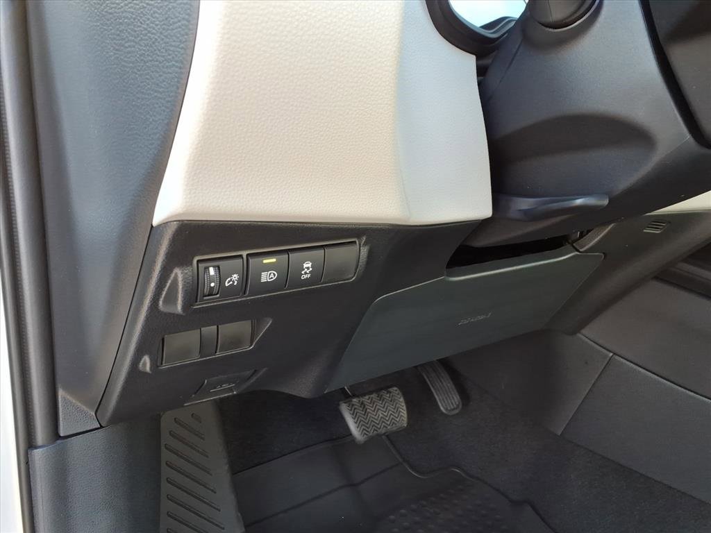 New 2026 Toyota Corolla Cross L image 11