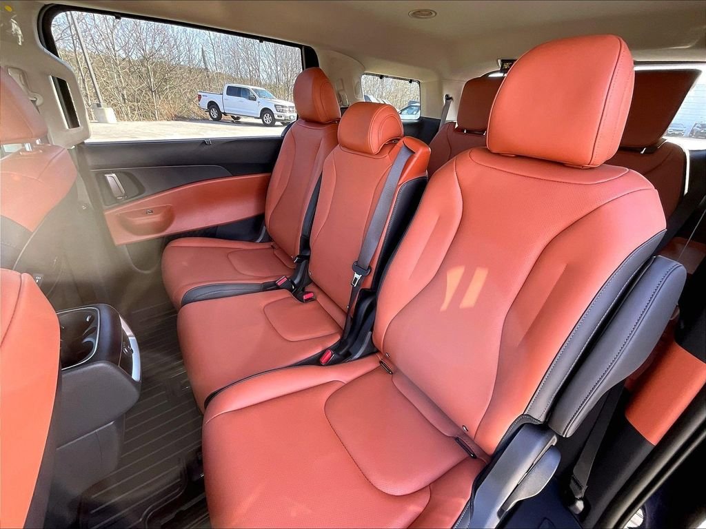 New 2026 Kia Carnival EX image 15